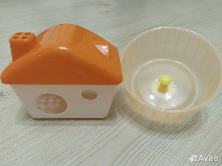 Колесо и домик для хомяка, новые