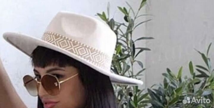 Шляпа стильная
