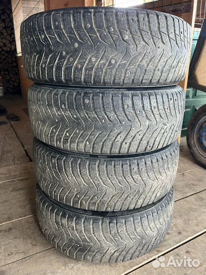Kumho WinterCraft Ice WI31 205/60 R16 96T