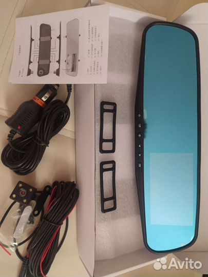 Видеорегистратор-зеркало с камерой з.в