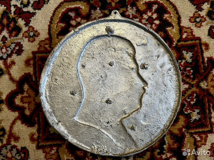 Сталин барельеф металл