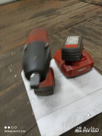 Гайковерт аккумуляторный hilti