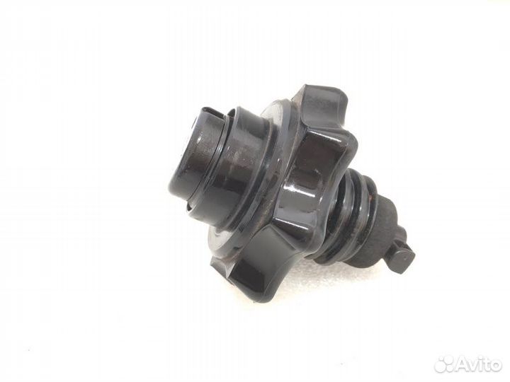 Крепление запасного колеса Volkswagen Jetta 162