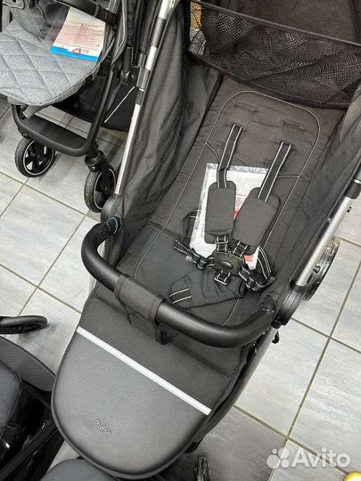 Коляска прогулочная Carrello Pulse Black