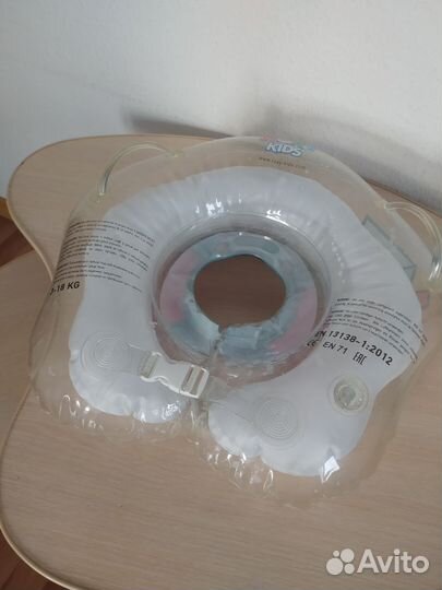 Круг на шею для купания