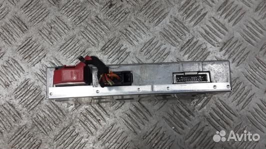 Блок видео audi A8 D3 (4BL19SR01)