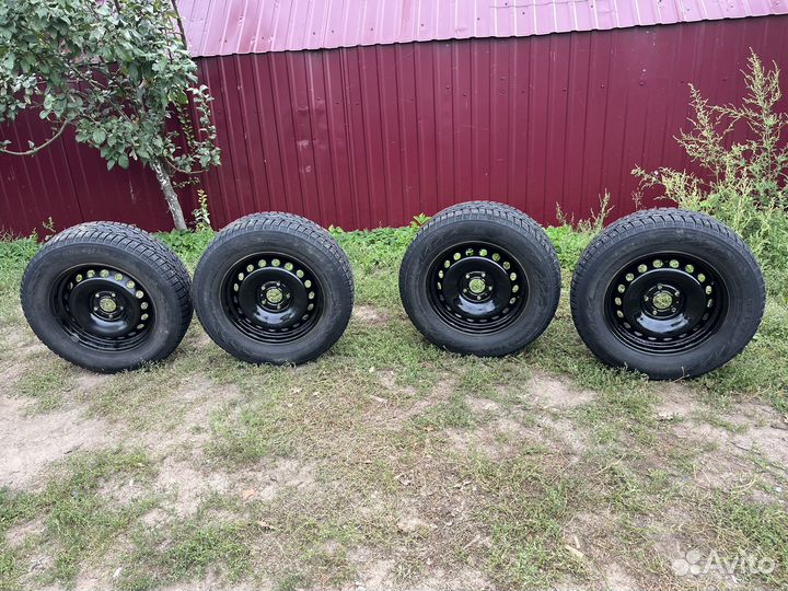 Nokian Tyres Nordman 7 SUV 215/65 R16