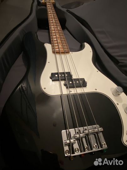 Fender player Precision Bass PF Black