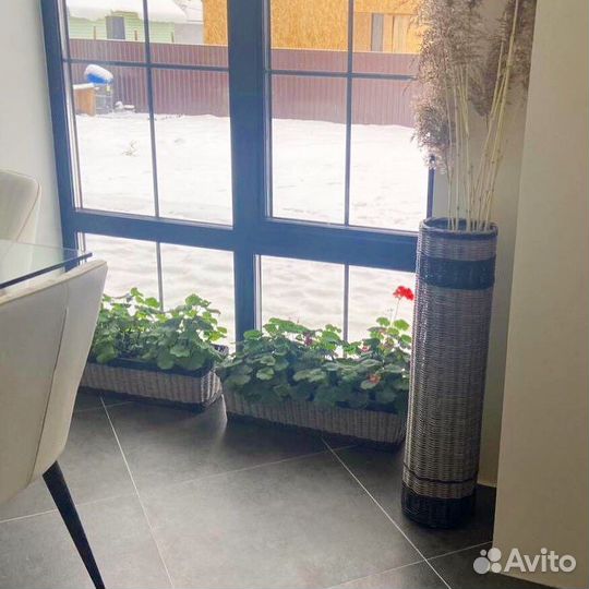 Ваза напольная плетёная