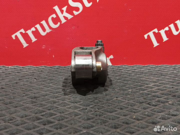 Рокер впускного клапана 2023г. Foton Auman