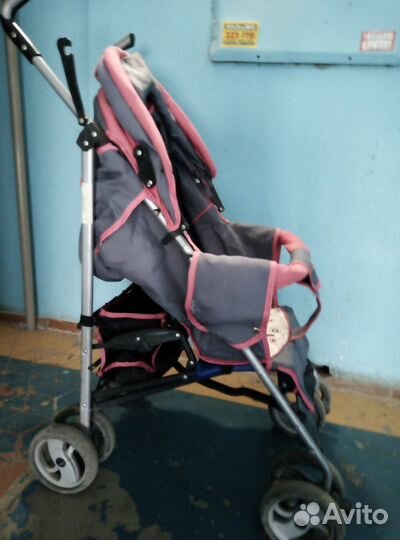 Продам прогулочную коляску