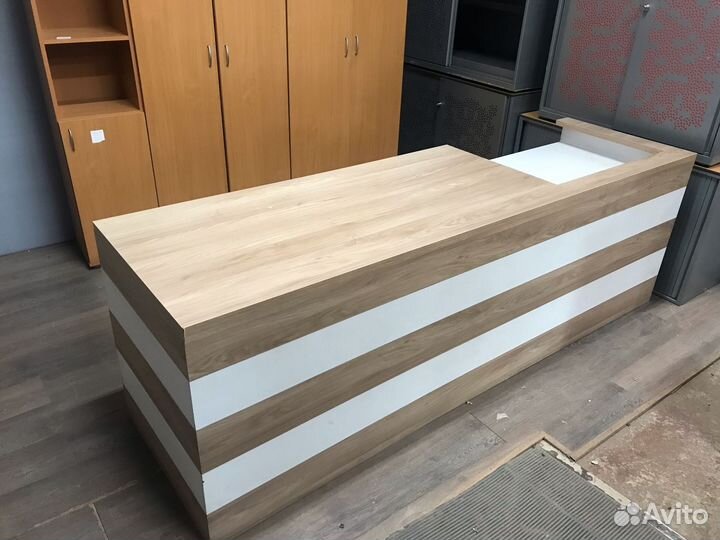 Стойка администратора ресепшн