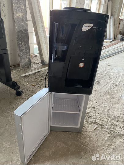 Кулер для воды