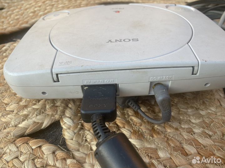 Приставка sony playstation ONE