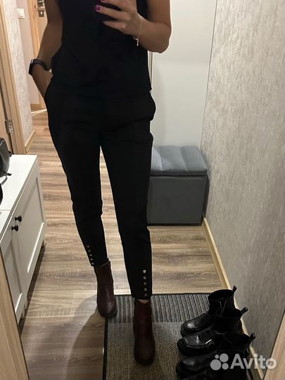 Черные брюки
