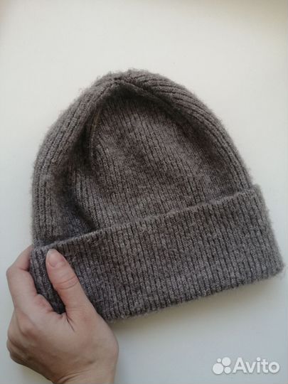 Женская шапка