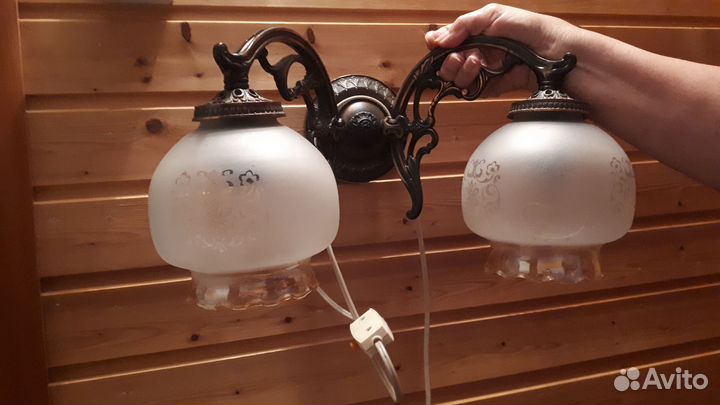 Настенный светильник бра