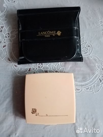 Пудренница 