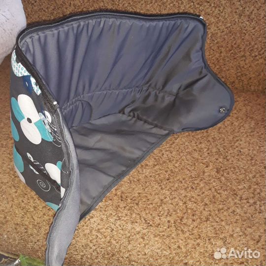 В коляску в ноги в ледачем подожении