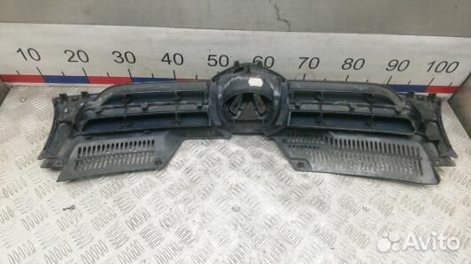 Решетка радиатора volkswagen golf 5 (NDN04G101)