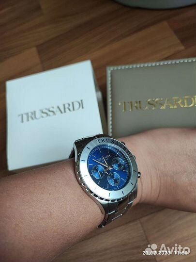 Часы trussardi оригинал