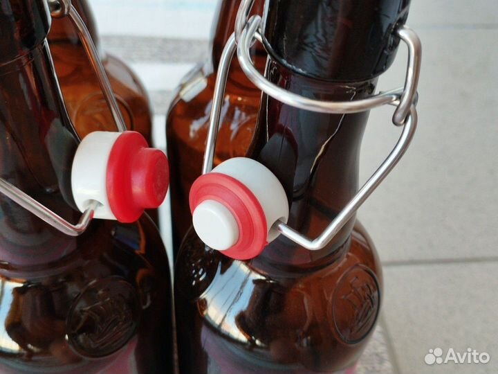 Бутылка с крышкой