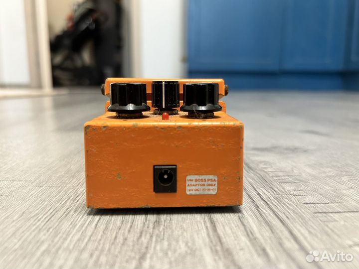 Гитарная педаль boss distortion DS-1