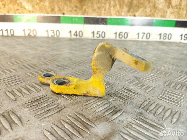 Петля двери передней правой верхняя Ford Focus 2005-2008