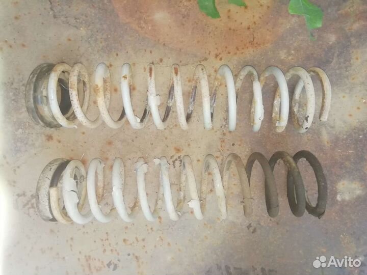 Пружины задние granta