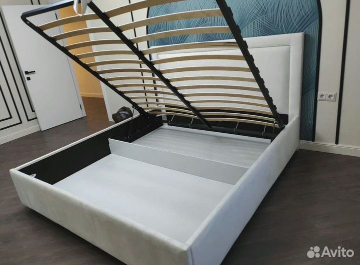 Кровать двухспальная на заказ