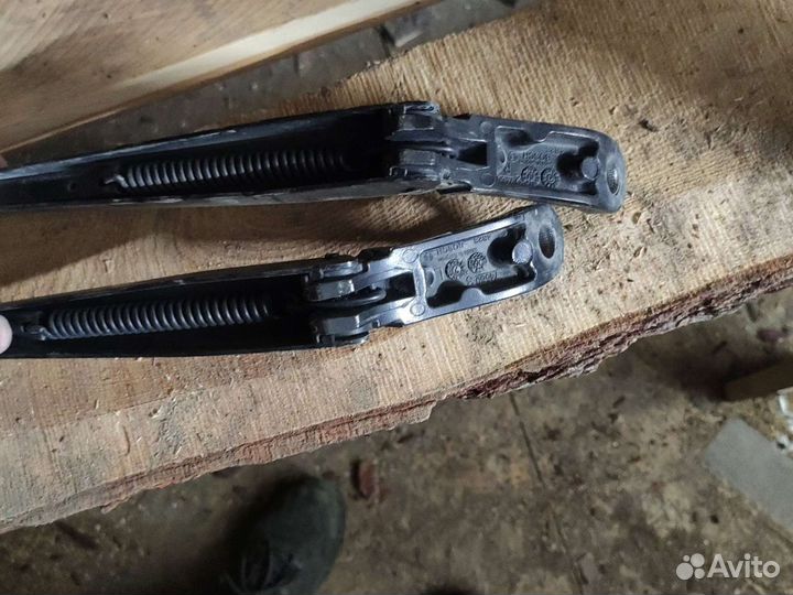 Держатели щеток стеклоомывателя Peugeot 407