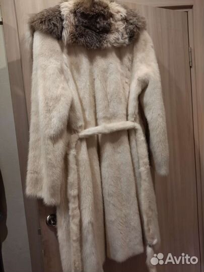 Шуба норковая с воротником рысь