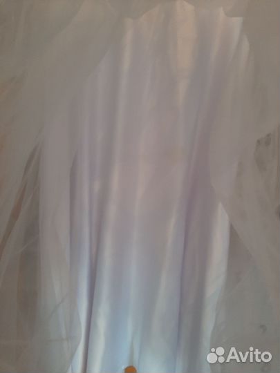 Свадебное платье 46 48 бу
