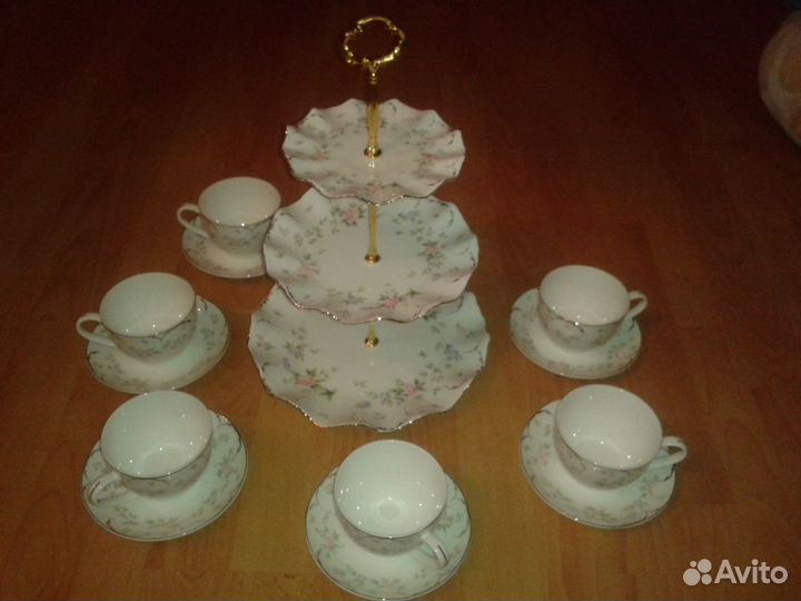 Фруктовница и чайный сервиз