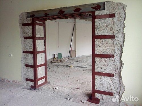 Демонтаж проемов,усиление,штробление