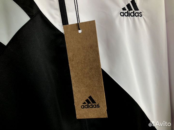 Спортивный костюм adidas