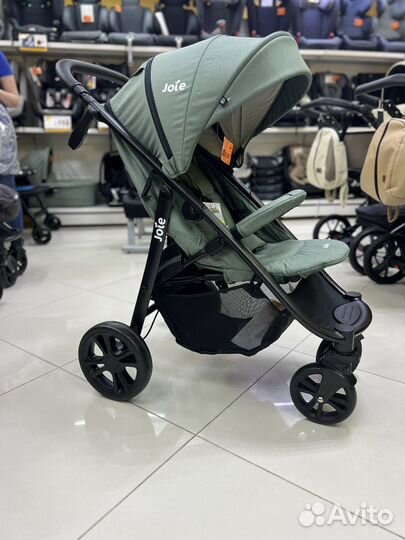 Прогулочная коляска всесезонная joie