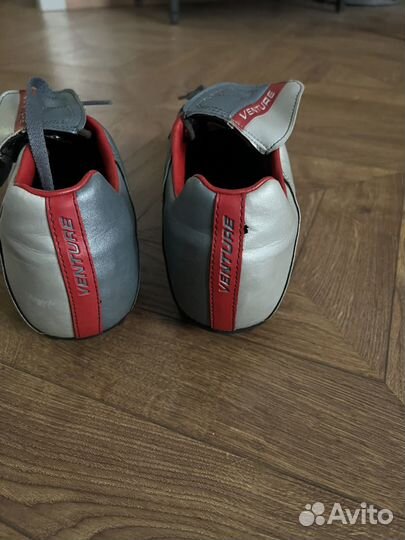Футбольные бутсы venture