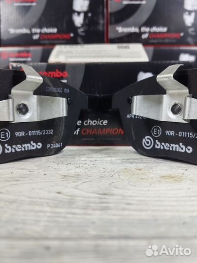 Передние тормозные колодки Brembo P24061