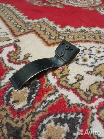 Тормоз на трюковой самокат