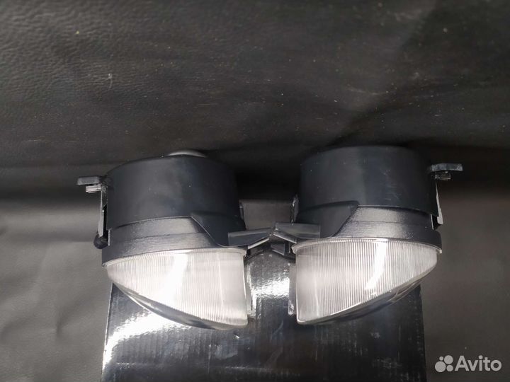 LED туманки на Volkswagen Jetta 5 белый желтый