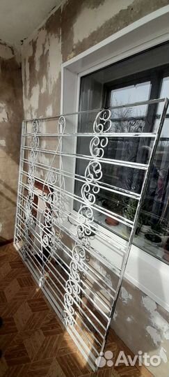 Стальные решётки на окна/балкон