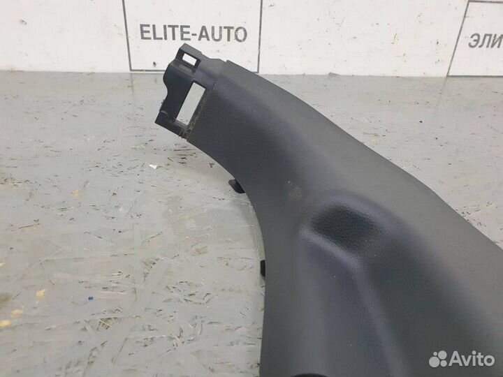 Пластик салонный нижний Hyundai Grand Santa Fe 3