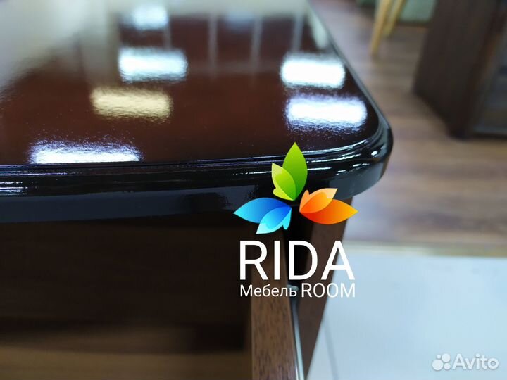 Тумба прикроватная в цвете орех