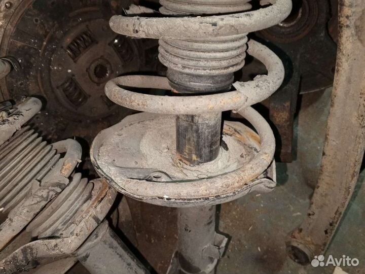 Задние стойки Хендай Акцент Тагаз