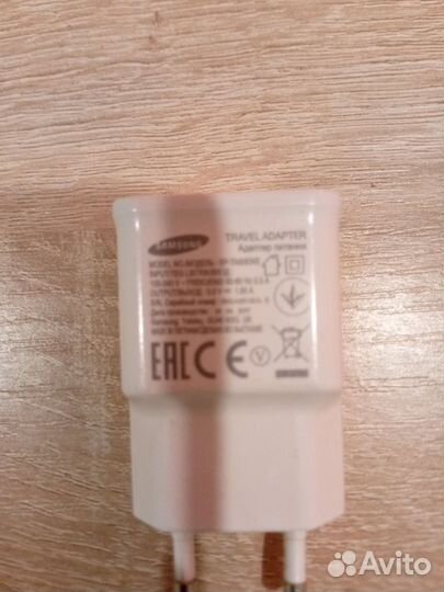 Провода шнуры кабели, зарядка, уши