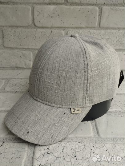 Кепки-бейсболки разных цветов из хлопка