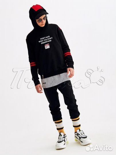 Спортивный костюм на подростка