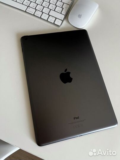 iPad 9 поколения 2021 Wi-Fi на гарантии