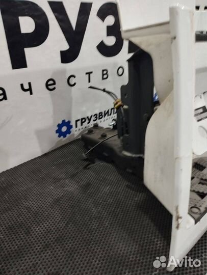 Корпус подножки правый Mercedes Actros MP4